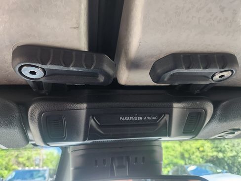 Used 2025 Jeep Wrangler Unlimited Sport AWD/4WD image 21