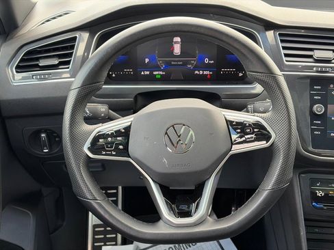 Used 2023 Volkswagen Tiguan SE R-Line FWD image 14