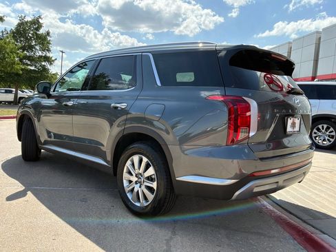 Used 2025 Hyundai Palisade SEL FWD image 8