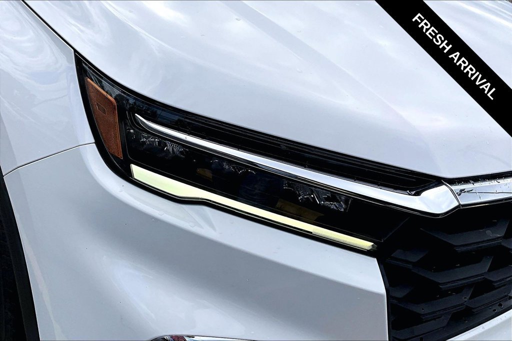 Used 2023 Honda Pilot LX image 31