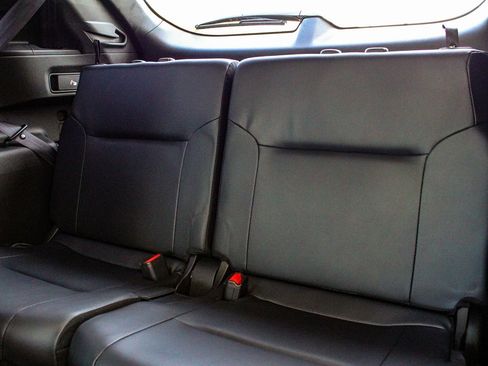 New 2025 Mitsubishi Outlander SE image 36