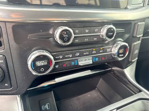 Certified 2021 Ford F150 Lariat w/ Equipment Group 502A High image 21