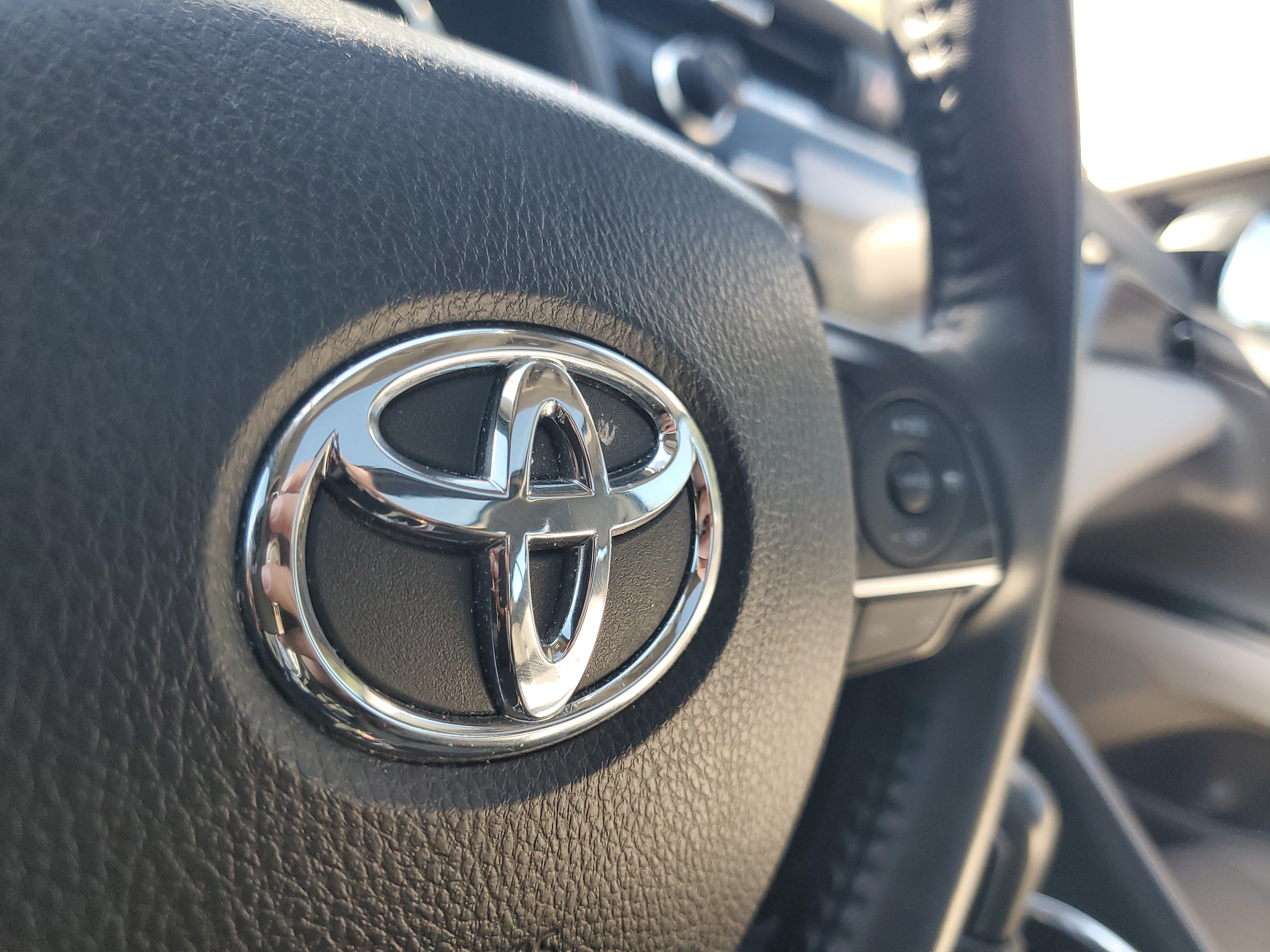 Certified 2020 Toyota Camry XLE w/ Driver Assist Package FWD image 24
