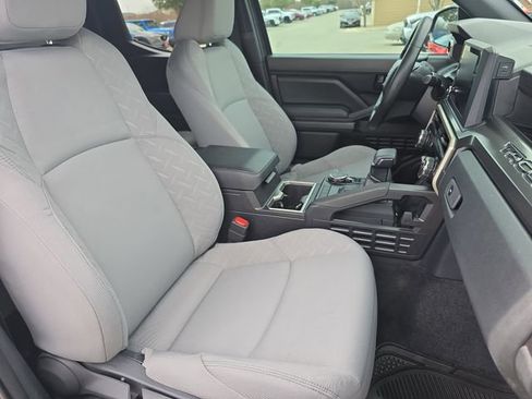 Used 2025 Toyota Tacoma SR5 image 10