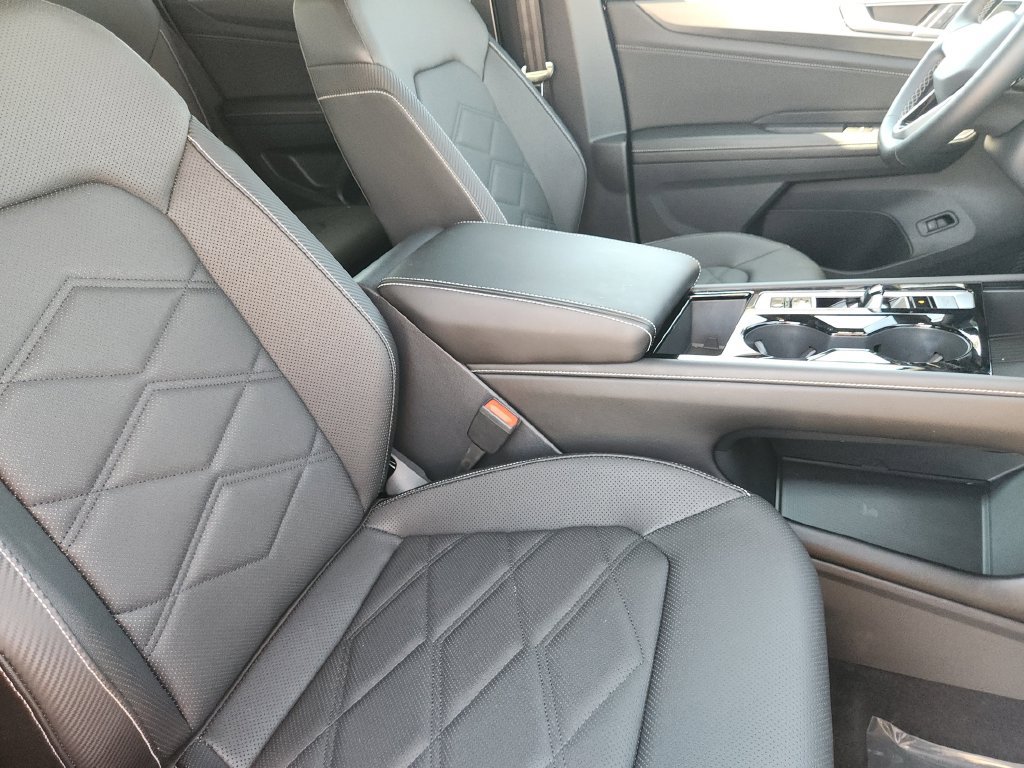 Used 2026 Volkswagen Atlas Cross Sport SE FWD image 15