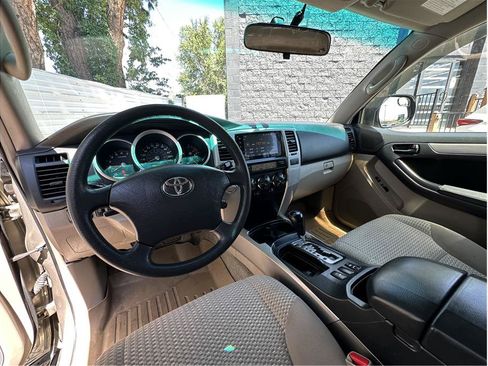 Used 2008 Toyota 4Runner SR5 AWD/4WD image 2