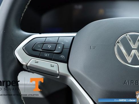 Used 2024 Volkswagen Taos SE FWD image 21