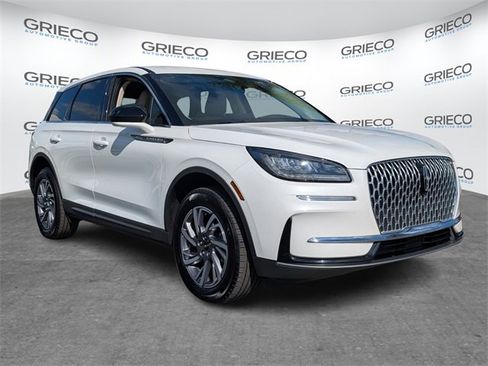Used 2024 Lincoln Corsair FWD image 1