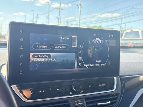 Certified 2024 Nissan Altima 2.5 SR w/ SR Premium Package AWD/4WD image 16