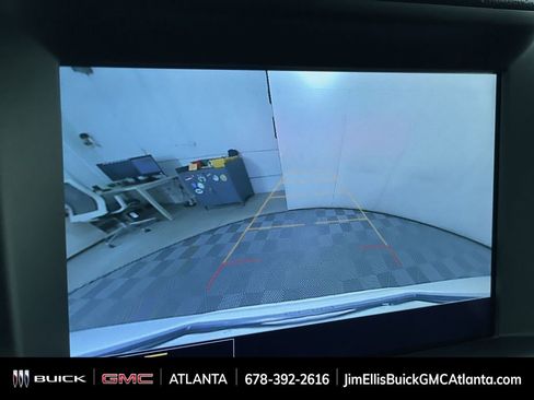 Used 2023 GMC Terrain SLT image 15