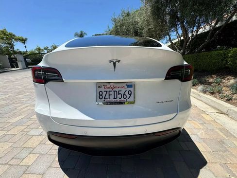 Used 2021 Tesla Model Y Long Range AWD/4WD image 7