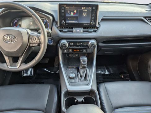 Used 2019 Toyota RAV4 XSE image 18