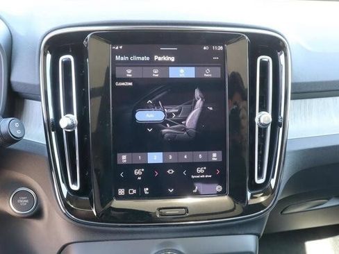 New 2024 Volvo XC40 B5 Plus w/ Climate Package AWD/4WD image 13