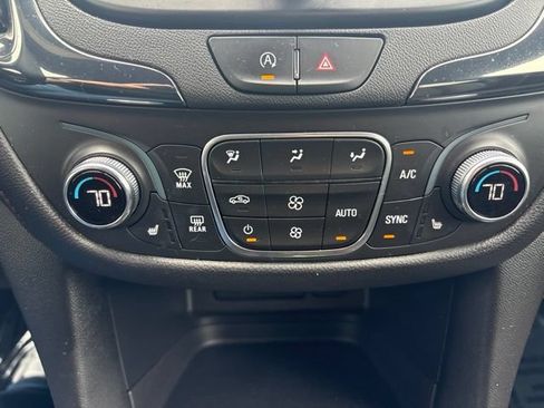 Used 2024 Chevrolet Equinox RS FWD image 35