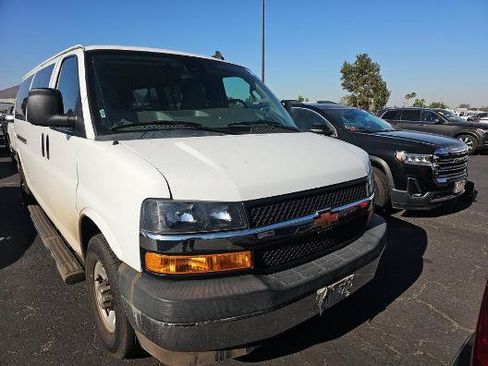 Used 2020 Chevrolet Express 3500 LT w/ LT Preferred Equipment Group RWD image 21