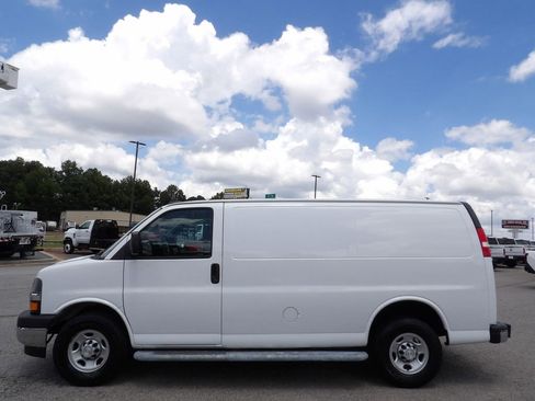 Used 2020 Chevrolet Express 2500 w/ Driver Convenience Package image 59