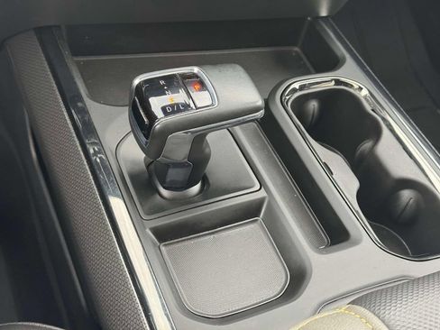 Used 2023 Chevrolet Silverado 1500 ZR2 w/ Technology Package AWD/4WD image 28