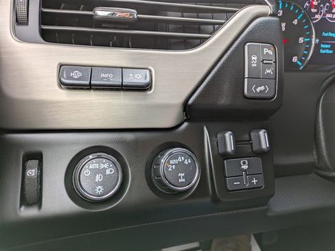 Used 2019 GMC Yukon XL Denali image 34
