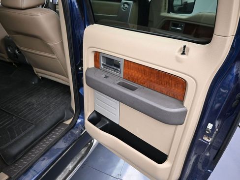 Used 2010 Ford F150 Lariat image 17