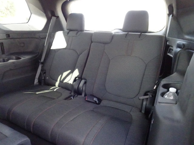 New 2026 Honda Pilot Sport image 9