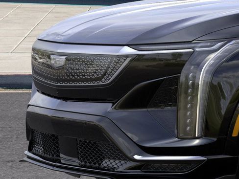 New 2026 Cadillac Optiq V image 13