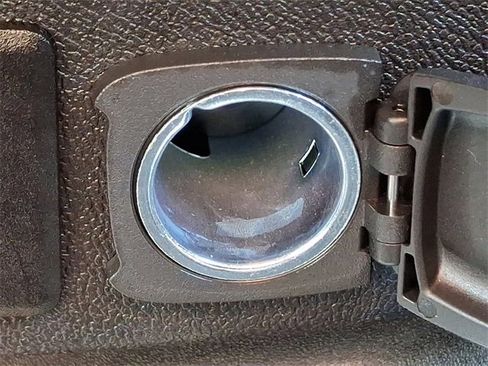 Used 2023 Chevrolet Malibu LT image 24