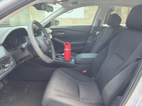 Used 2023 Honda Accord EX image 15