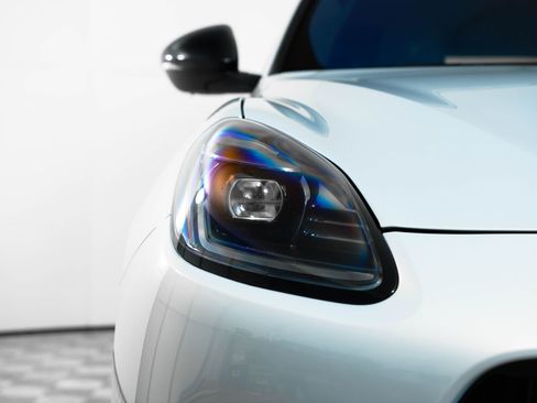 Used 2025 Maserati Grecale Modena image 10