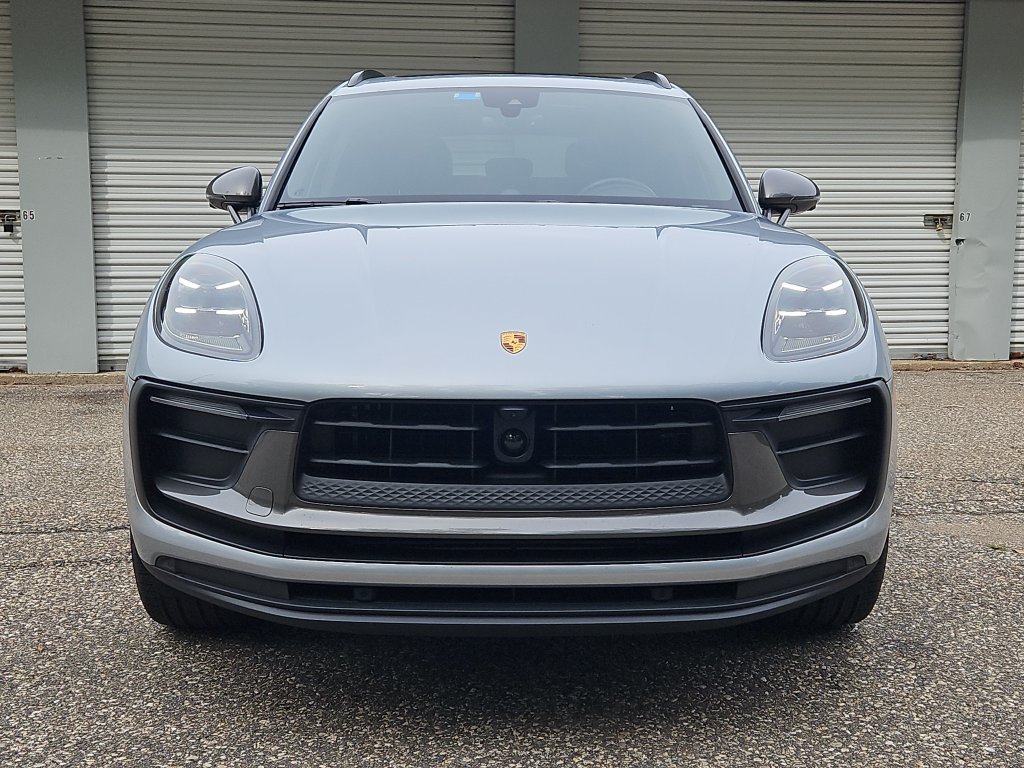 Certified 2026 Porsche Macan Turbo AWD/4WD image 10