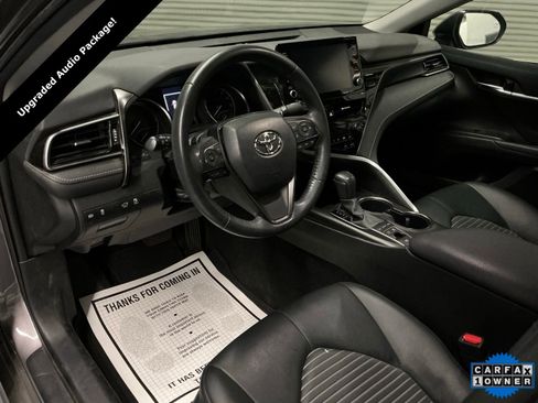 Used 2023 Toyota Camry SE image 9