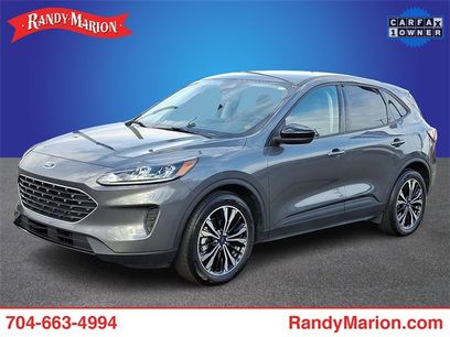 Used 2022 Ford Escape SE w/ SE Sport Appearance Package