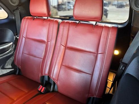 Used 2018 Dodge Durango SRT w/ SRT Interior Appearance Group image 32