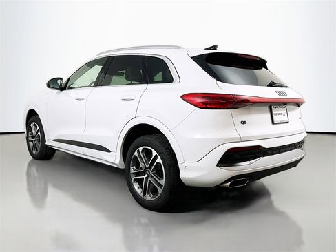 New 2025 Audi Q5 Premium image 5