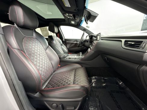 Used 2022 Genesis G70 3.3T w/ Sport Prestige Package image 27