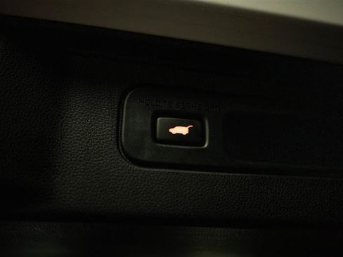 Used 2023 Honda Pilot Elite image 8