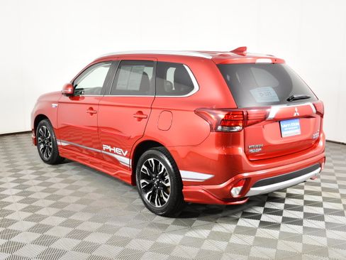 Used 2018 Mitsubishi Outlander GT AWD/4WD image 8