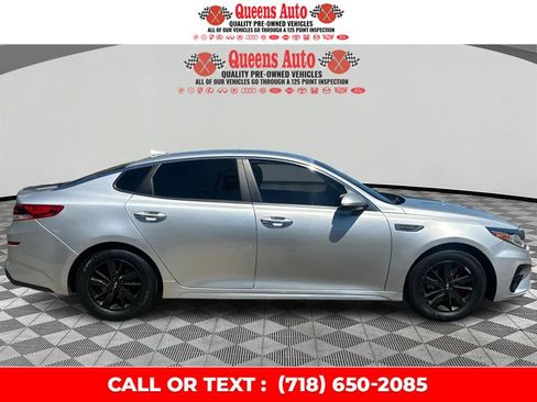 Used 2019 Kia Optima LX FWD image 9