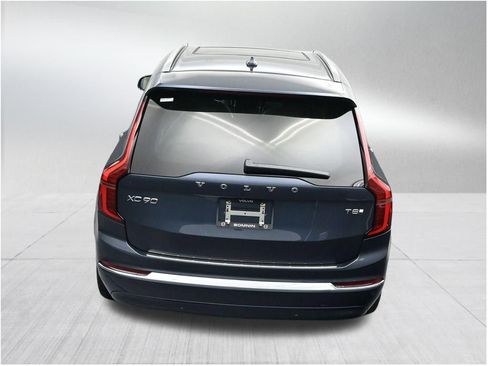 New 2026 Volvo XC90 T8 Ultra w/ Protection Package Premier AWD/4WD image 16