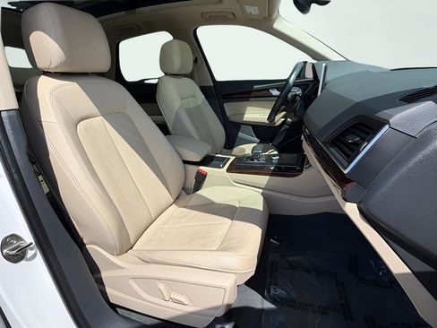 Used 2018 Audi Q5 2.0T Premium Plus w/ Premium Plus Package AWD/4WD image 34