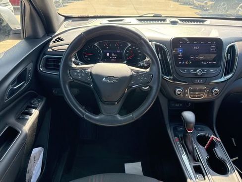 Used 2022 Chevrolet Equinox RS w/ Infotainment Package AWD/4WD image 17