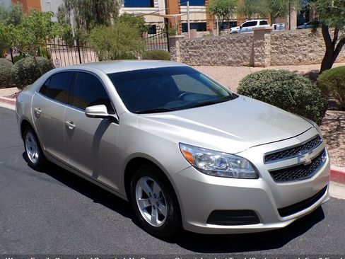 Used 2013 Chevrolet Malibu LT FWD image 1