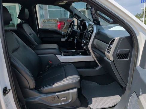 Certified 2022 Ford F350 Lariat w/ Lariat Value Package AWD/4WD image 15