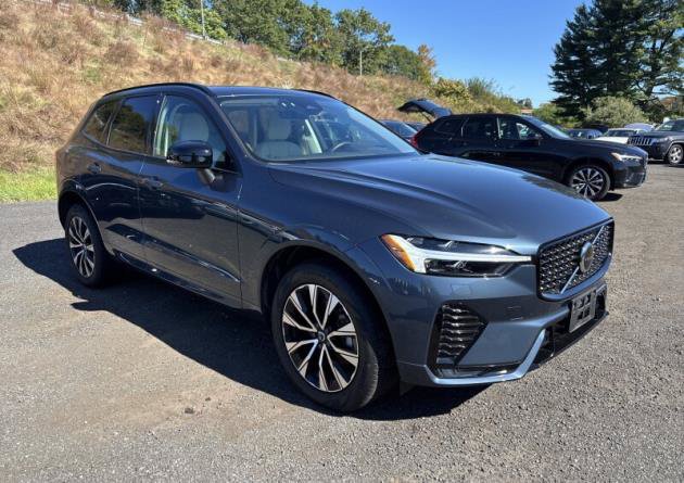 Used 2024 Volvo XC60 B5 Core w/ Protection Package Premier AWD/4WD image 2