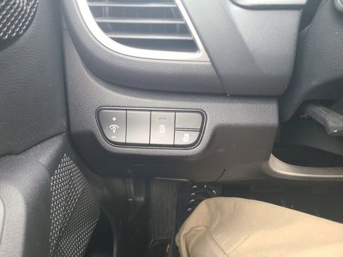 Used 2024 Kia Seltos EX image 25