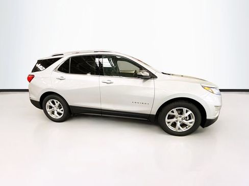 Used 2018 Chevrolet Equinox Premier image 5