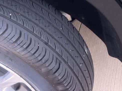 Used 2023 Cadillac XT4 Luxury w/ Cold Weather Package image 23