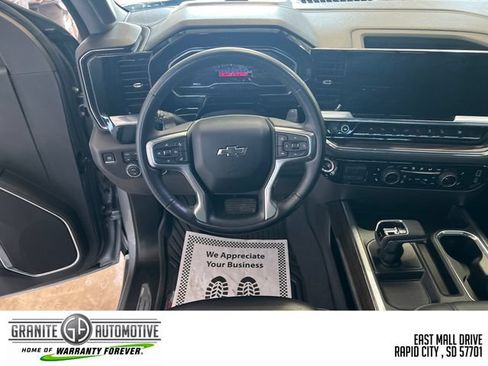 Used 2024 Chevrolet Silverado 1500 LT Trail Boss w/ LT Trail Boss Premium Package AWD/4WD image 22
