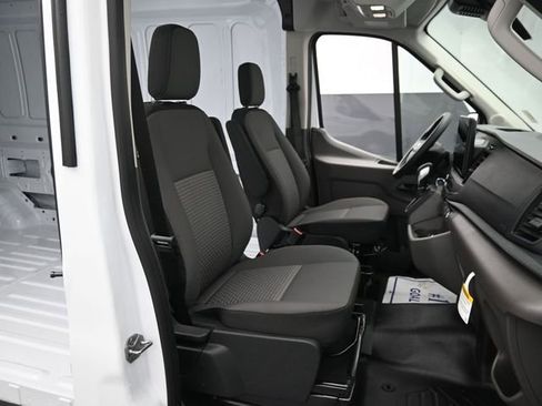 New 2026 Ford Transit 150 148 Medium Roof AWD image 33