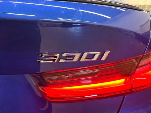 Used 2026 BMW 330i Sedan w/ M Sport Package RWD image 11