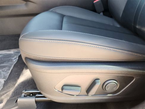 New 2026 Kia Sorento SX image 18